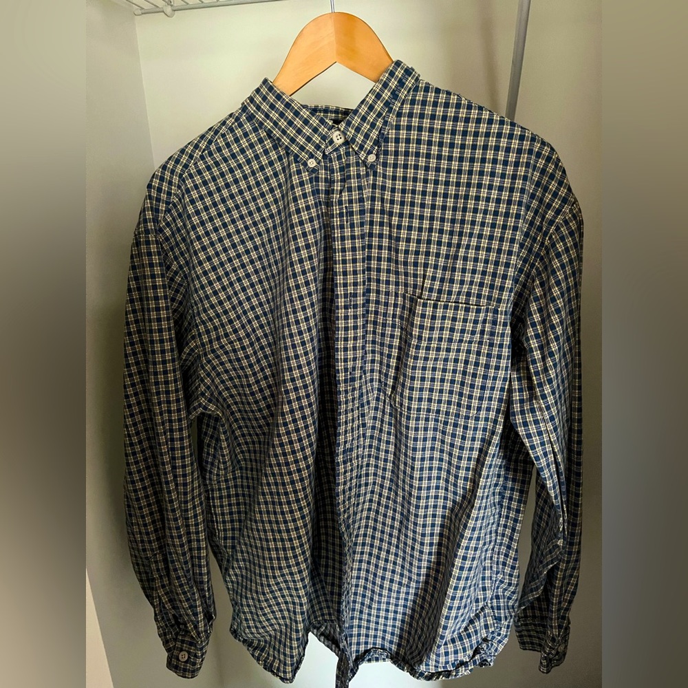 Abercrombie & Fitch medium button down casual shirt